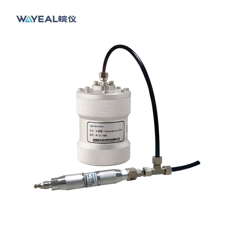 Helium-Leckage-Detector-System für die Detektion von Wellrohren in Vakuumkammern
